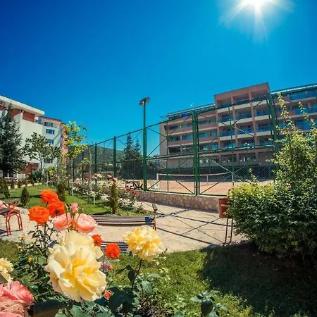 Апартаменты комплекс Sunny Fort Солнечный берег